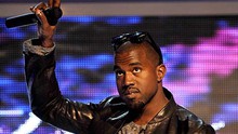 Người yêu nhạc phẫn nộ vì Kanye West dự lễ hội âm nhạc lớn nhất Anh